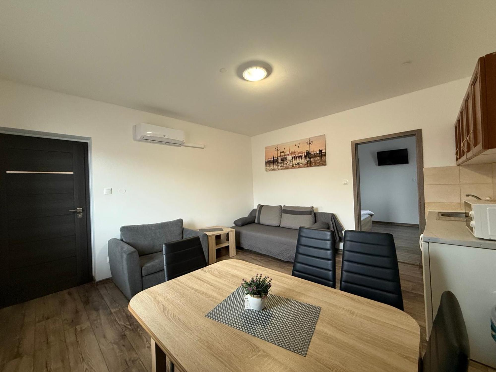 Apartman Tereza เวลคีเมเดียร์ ภายนอก รูปภาพ